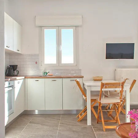 Close To The Beach Luxurious 2 Bedroom With Balcony - Esencia Naxian Naxos City